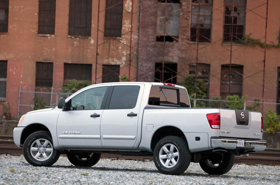  Nissan Titan 2012 года  (фото 26 из 26)